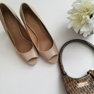 🌺 Mootsie Tootsie nude heels